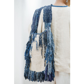 Hand weaving hemp bag with Hmong batik